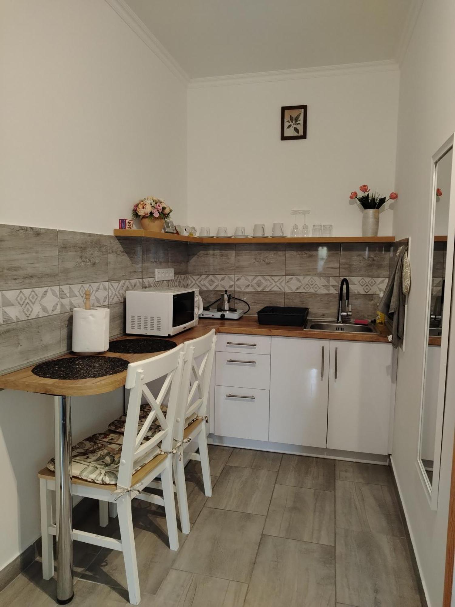 Kaptarko Apartmanhaz แดมเยน ภายนอก รูปภาพ