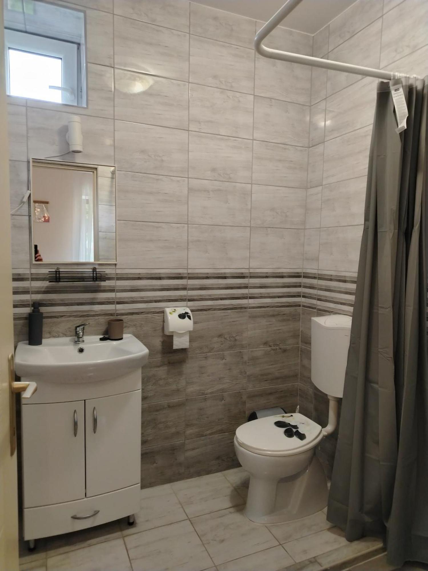 Kaptarko Apartmanhaz แดมเยน ภายนอก รูปภาพ